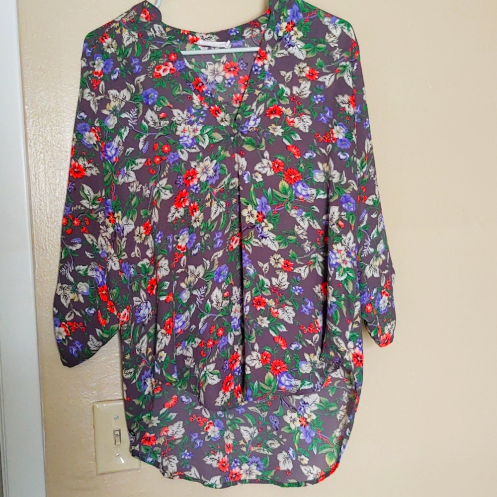 Gray orange and blue floral blouse quarter sleeve